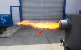 山西客戶來廠驗(yàn)收設(shè)備，生物質(zhì)燃燒機(jī)一次性點(diǎn)火成功。